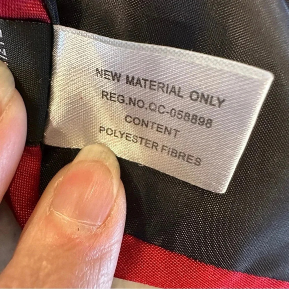 Harry Potter House Of Gryffindor Red & Gold Neck Tie - Picture 5 of 6